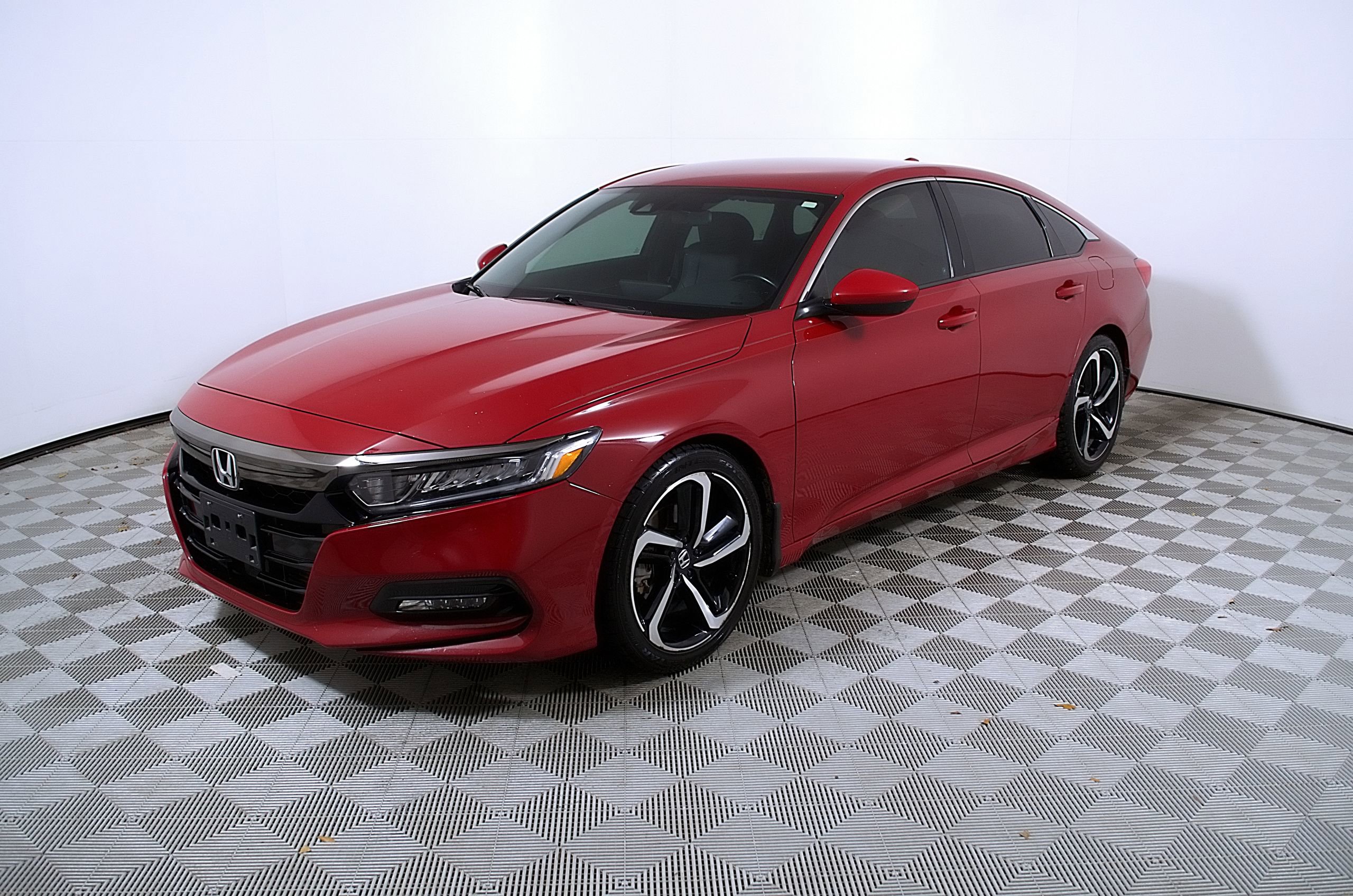 Used 2020 Honda Accord Sport image 3