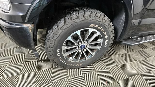 Used 2018 Ford F150 XLT w/ Equipment Group 302A Luxury AWD/4WD image 9