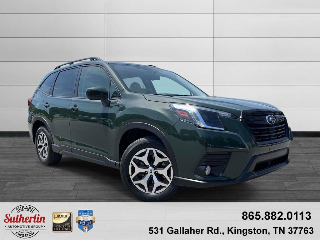 Used 2023 Subaru Forester Premium AWD/4WD image 1