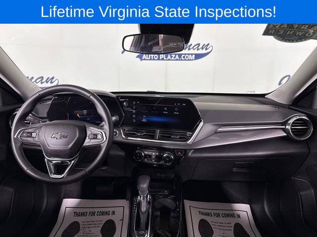 Used 2025 Chevrolet Trax ACTIV FWD image 9