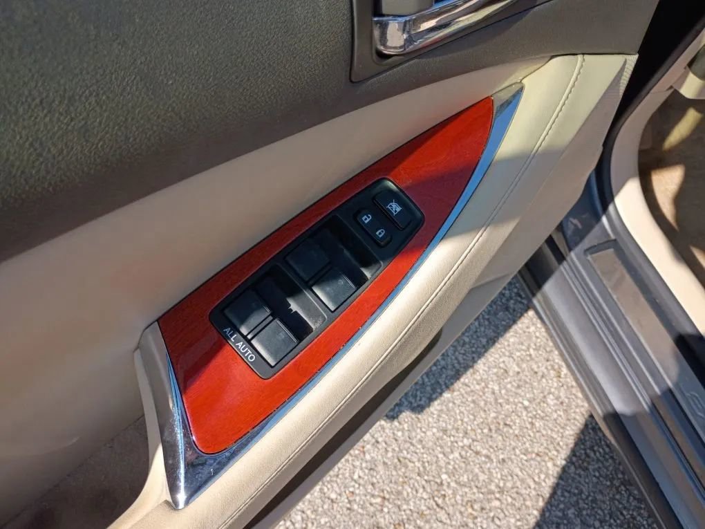 Used 2012 Lexus ES 350 ES 350 Sedan 4D image 9