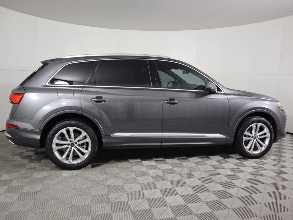 Certified 2025 Audi Q7 2.0T Premium image 4