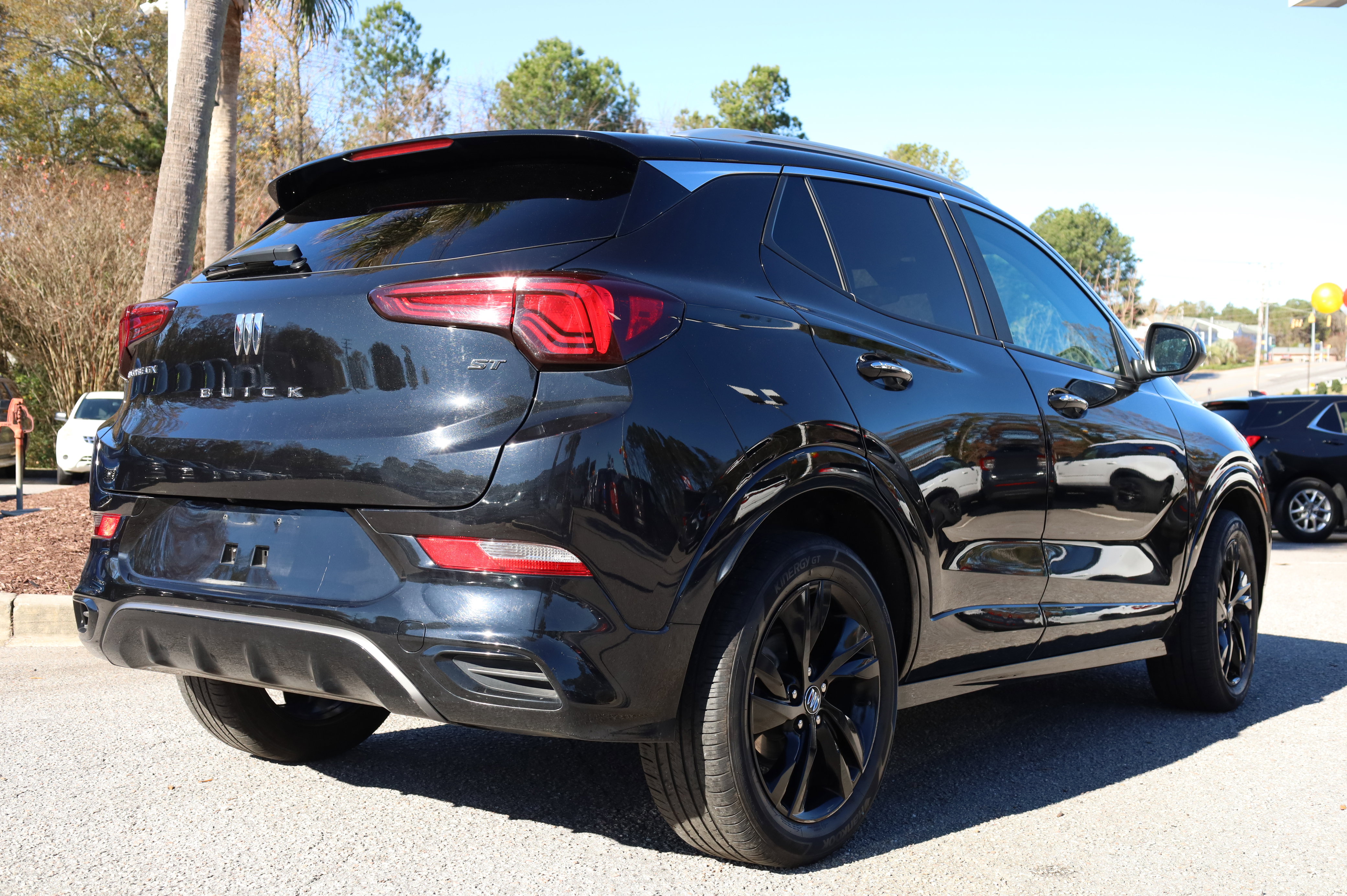 Used 2024 Buick Encore GX Sport Touring image 6