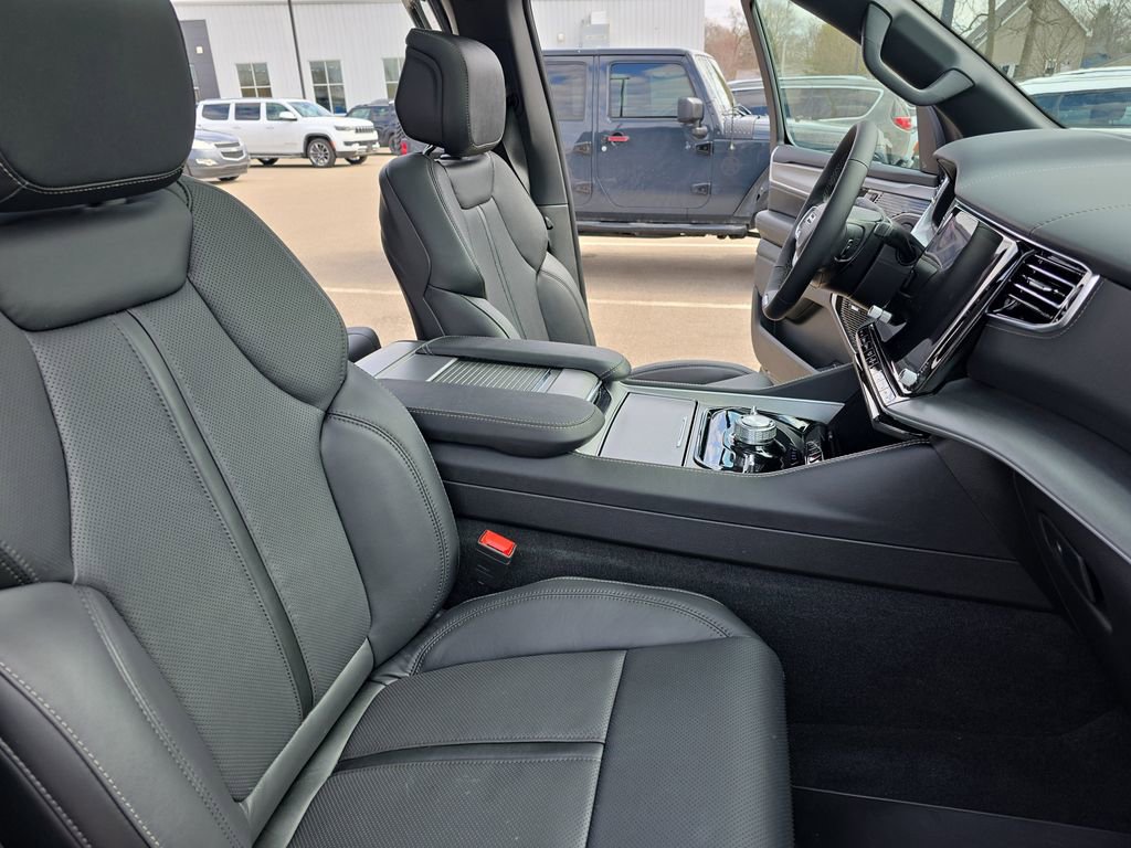 New 2026 Jeep Grand Wagoneer L Limited image 10