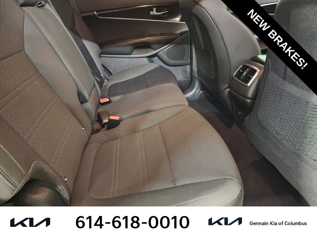 Used 2020 Kia Sorento S image 19