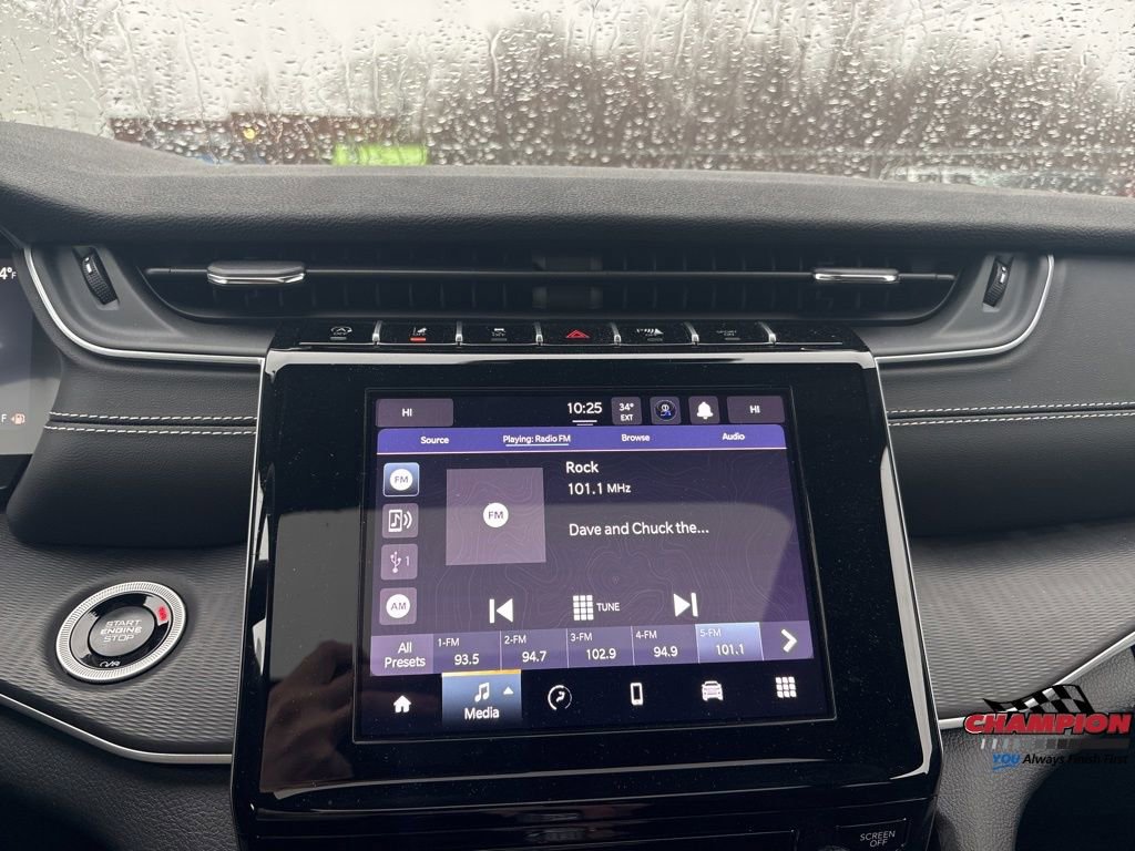 Used 2024 Jeep Grand Cherokee L Laredo image 21