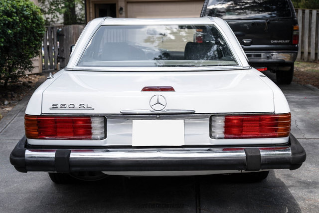 Used 1988 Mercedes-Benz 560 SL image 7