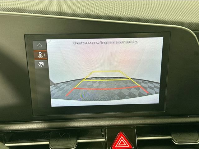 Used 2023 Kia Niro LX image 12