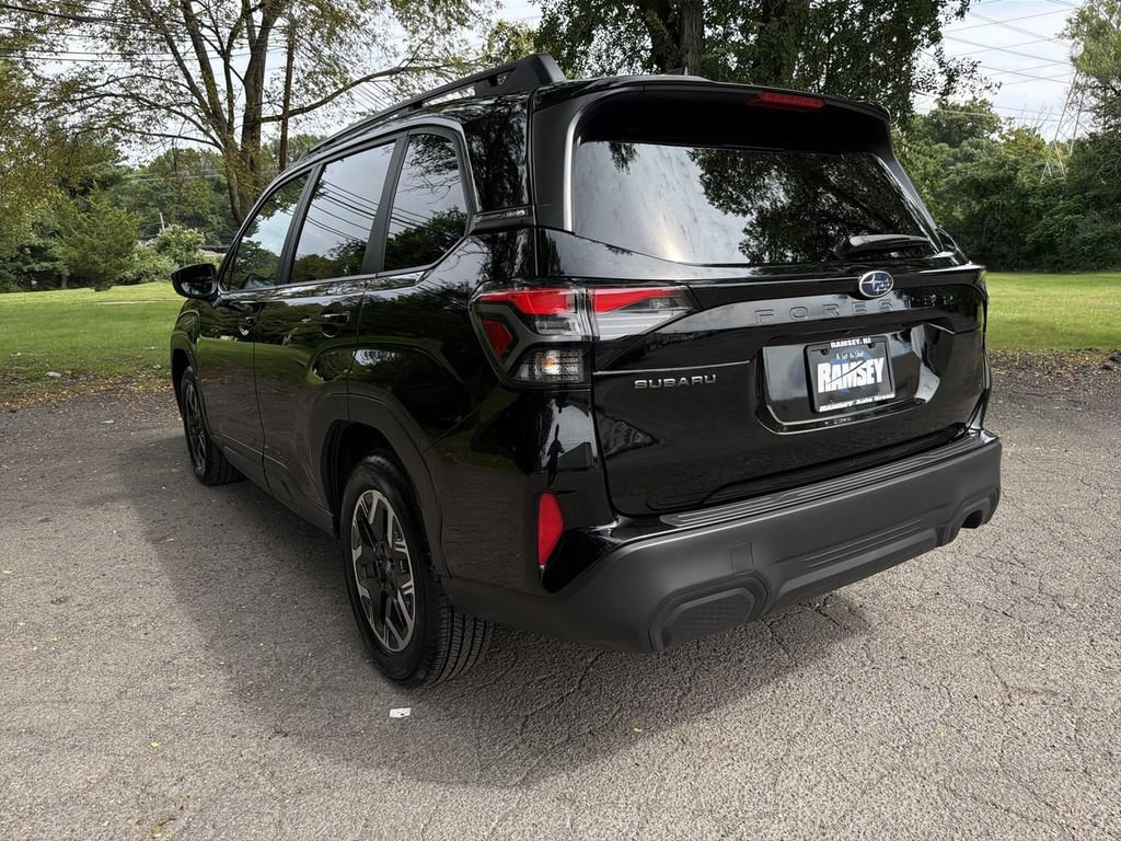 Used 2026 Subaru Forester Premium AWD/4WD image 6
