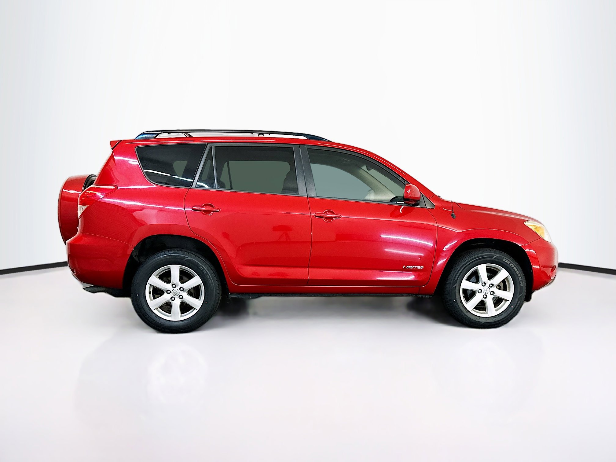 Used 2007 Toyota RAV4 Limited AWD/4WD image 10