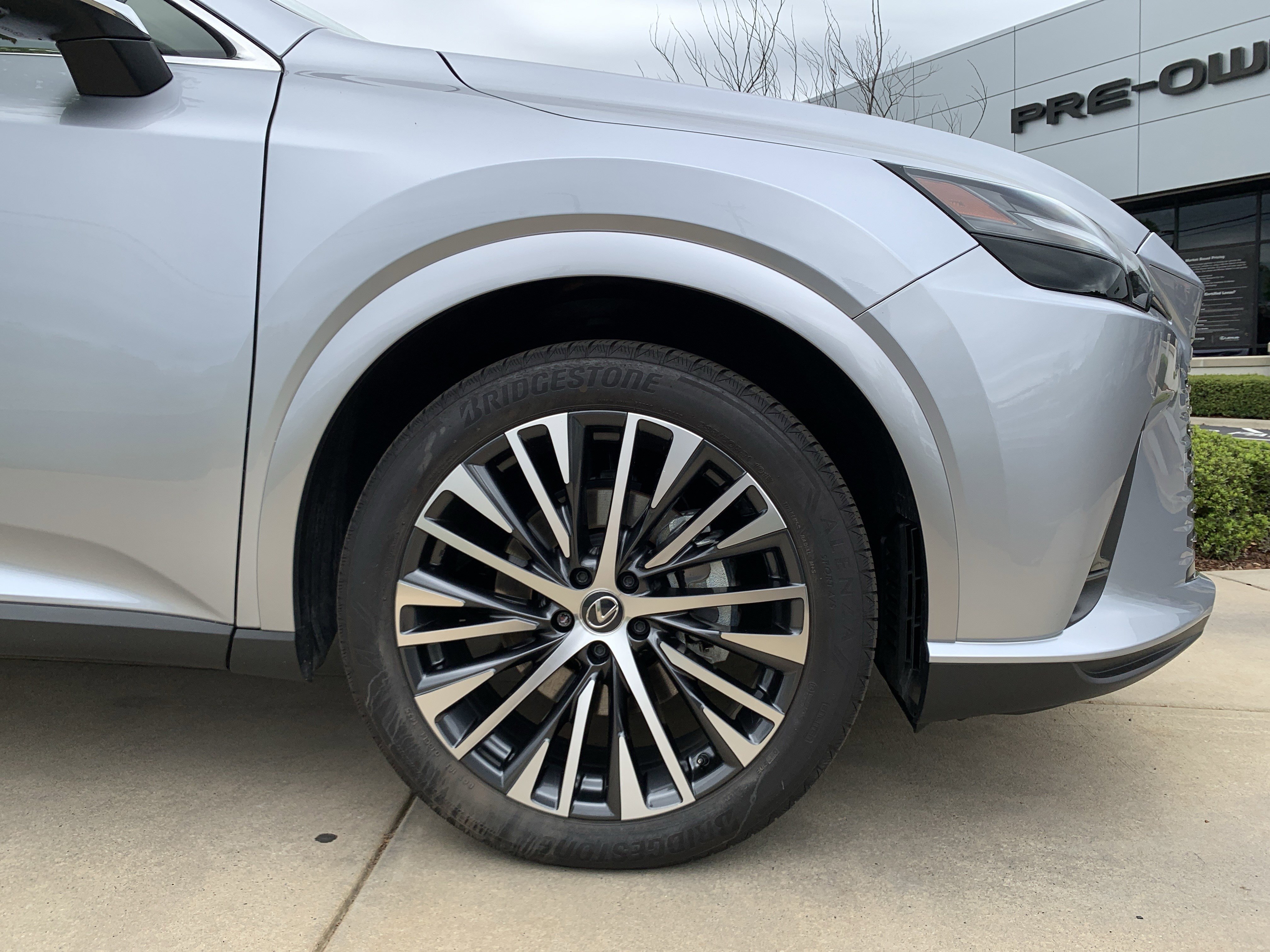 Used 2025 Lexus RX 350 Premium Plus w/ Accessory Package (Z1) FWD image 13