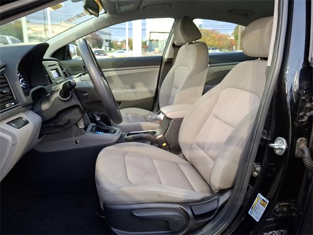Used 2017 Hyundai Elantra SE w/ Cargo Package image 20
