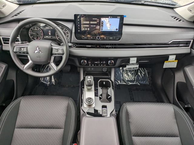 New 2026 Mitsubishi Outlander ES FWD image 14
