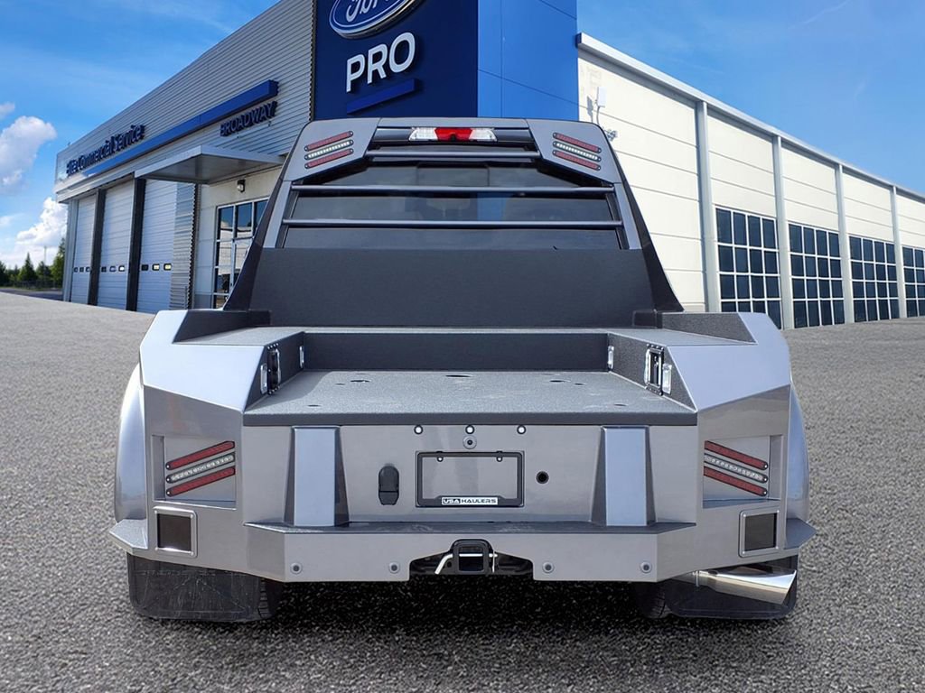 New 2025 Ford F450 Lariat w/ Lariat Ultimate Package image 3