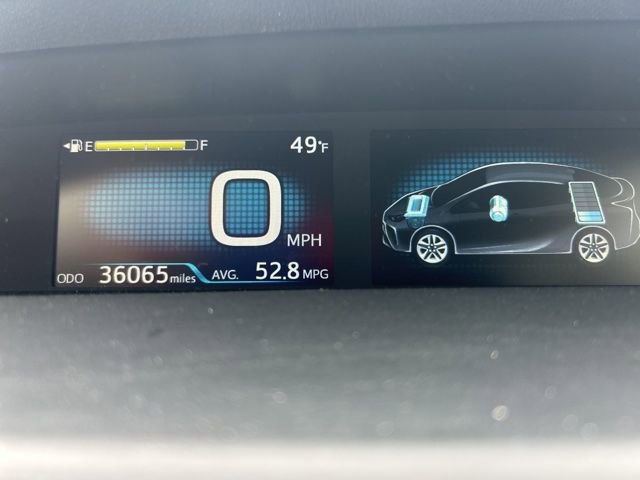 Used 2020 Toyota Prius LE image 12