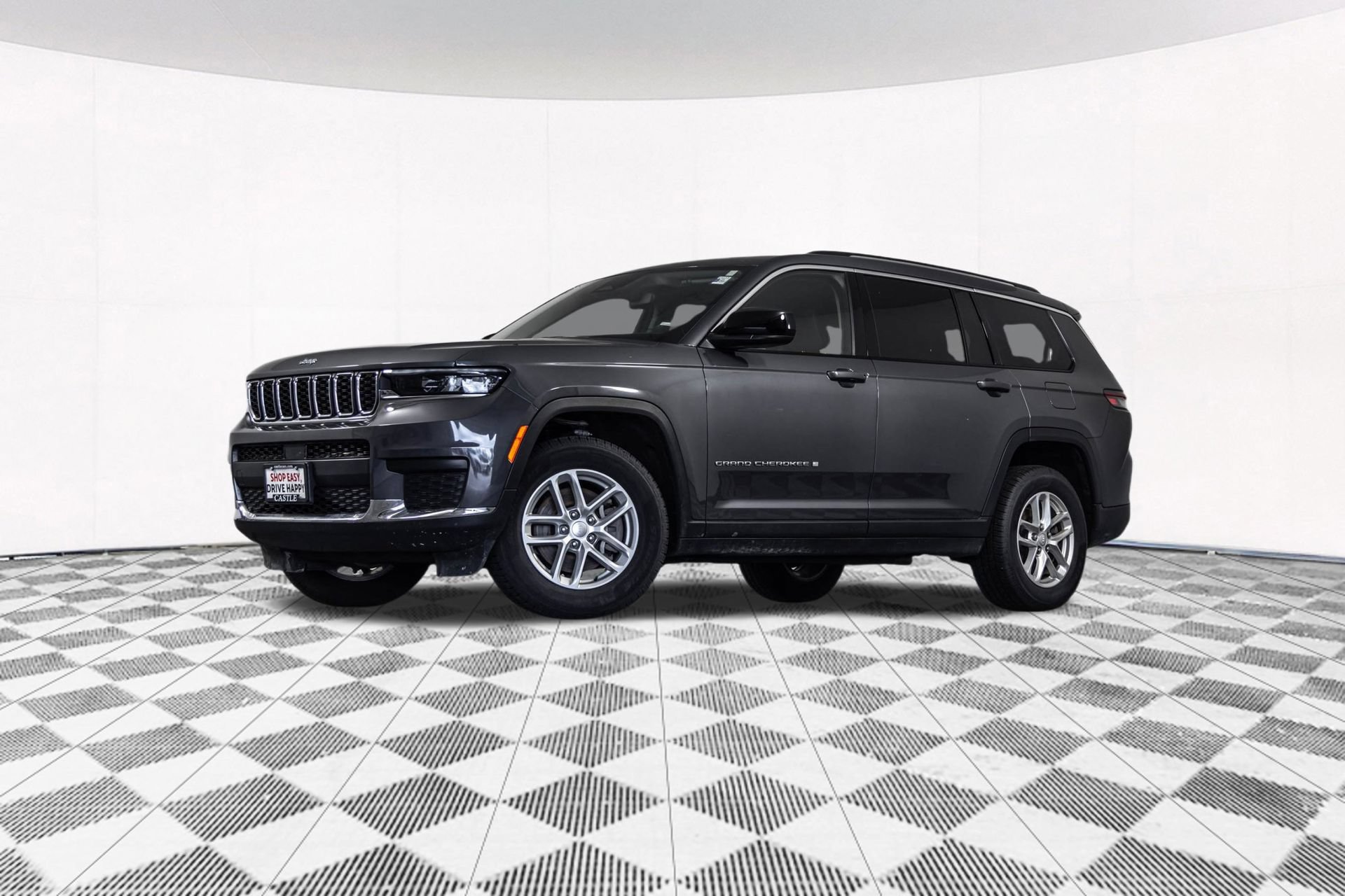 Used 2023 Jeep Grand Cherokee L Laredo AWD/4WD image 2