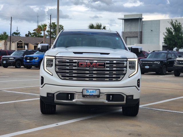 Used 2022 GMC Sierra 1500 Denali AWD/4WD image 2