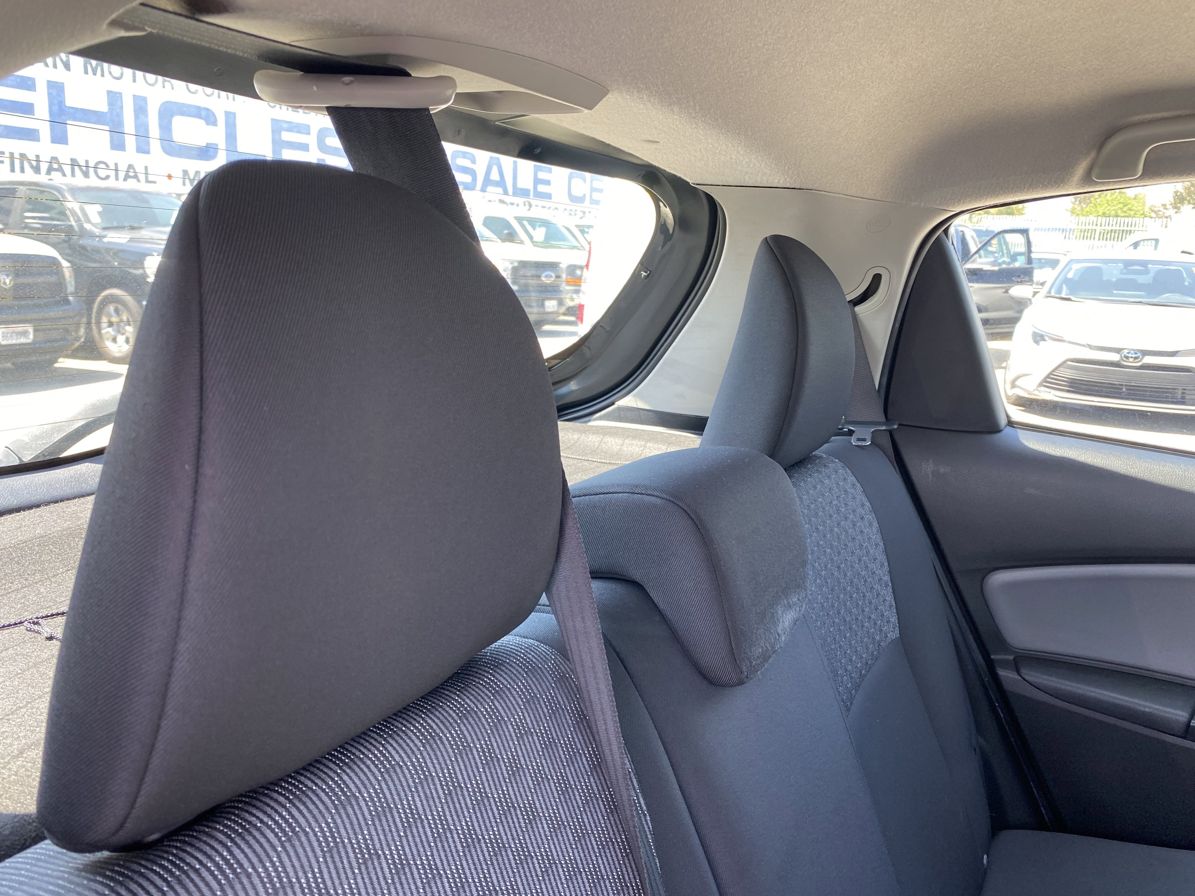 Used 2015 Toyota Yaris L FWD image 21