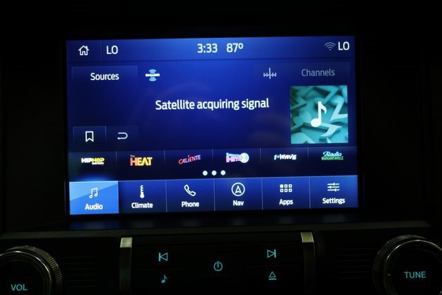 Used 2022 Ford Mustang Shelby GT500 w/ Technology Package image 92