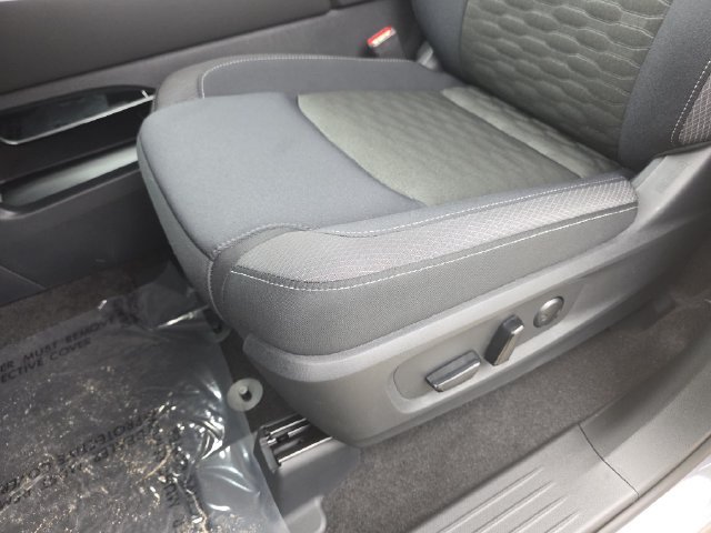New 2026 Nissan Pathfinder SV w/ SV Premium Package FWD image 34