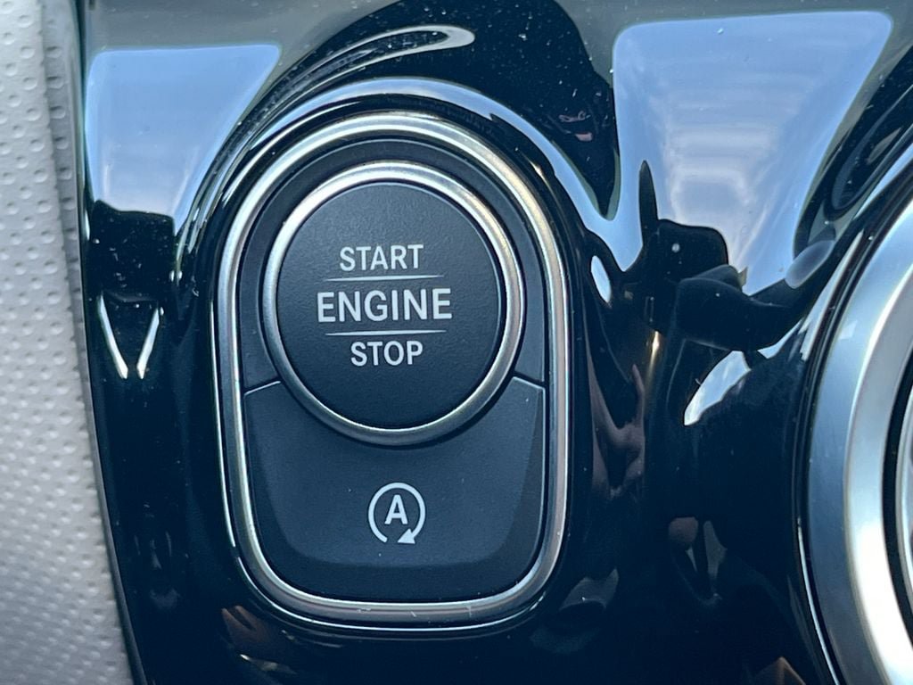New 2025 Mercedes-Benz CLA 250 4MATIC image 32