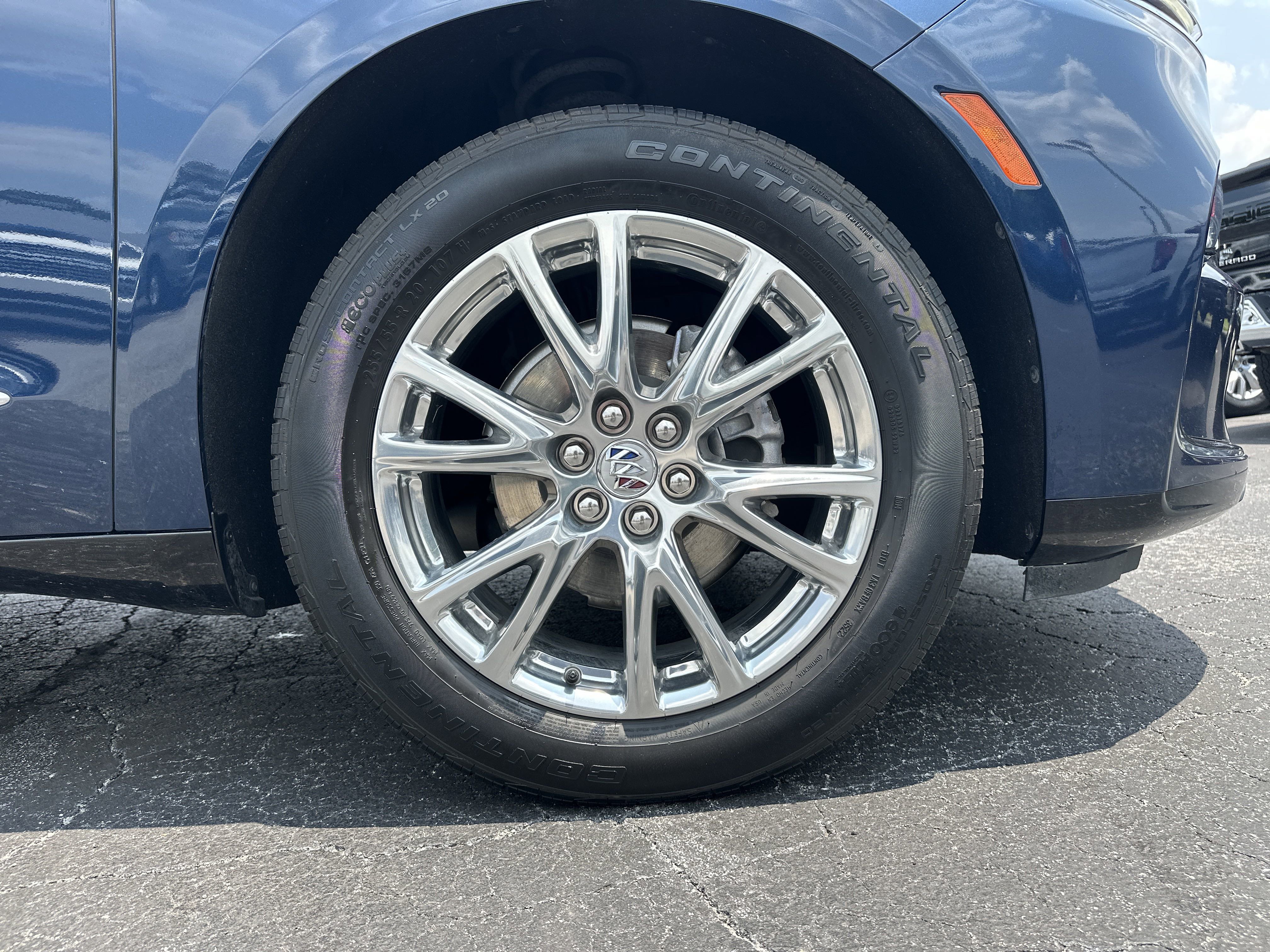 Used 2023 Buick Enclave Premium w/ Experience Buick Package image 11