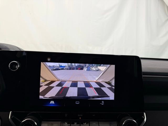 Used 2024 Chevrolet Colorado W/T image 32