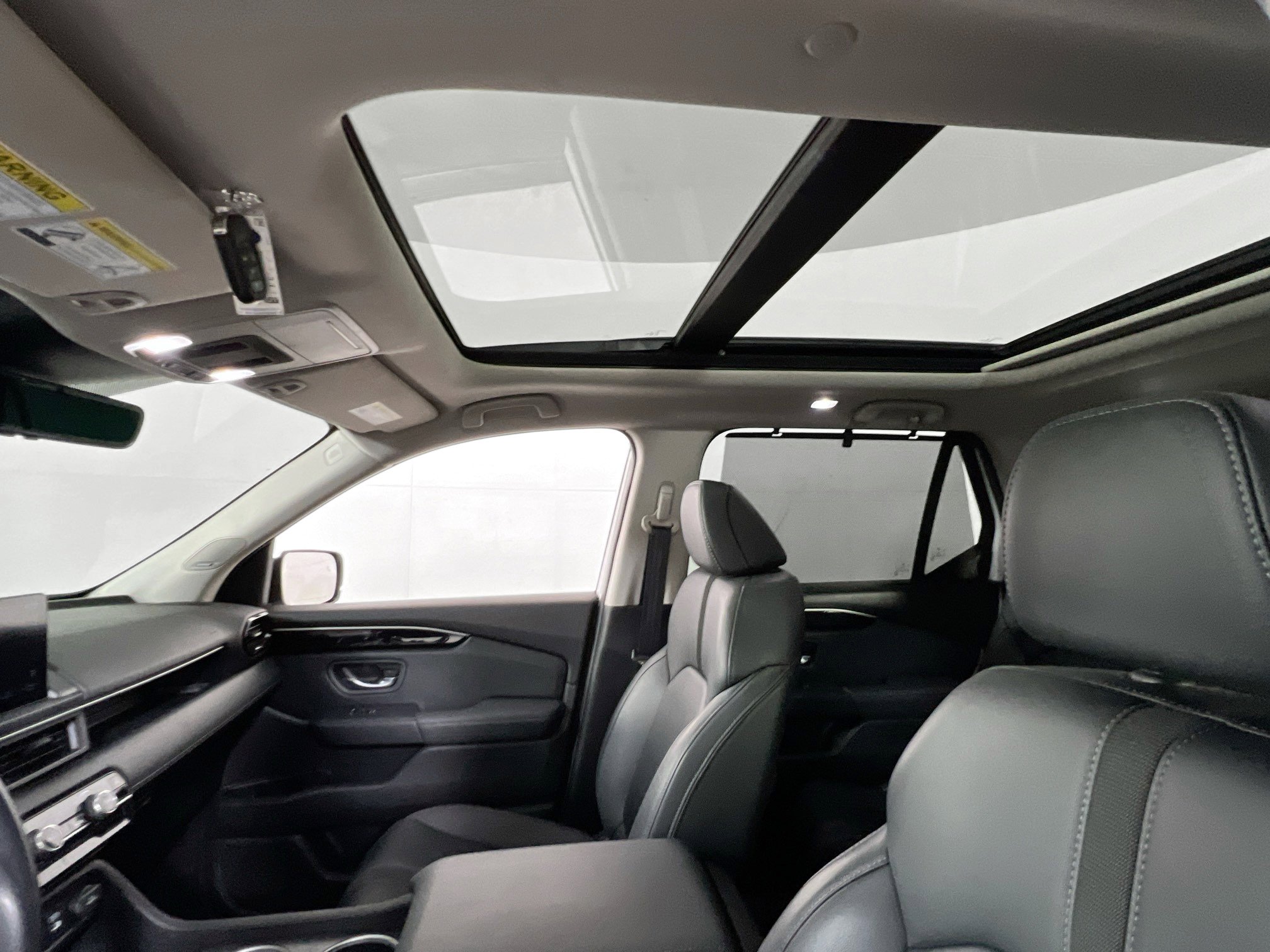 Used 2023 Honda Pilot Touring image 22