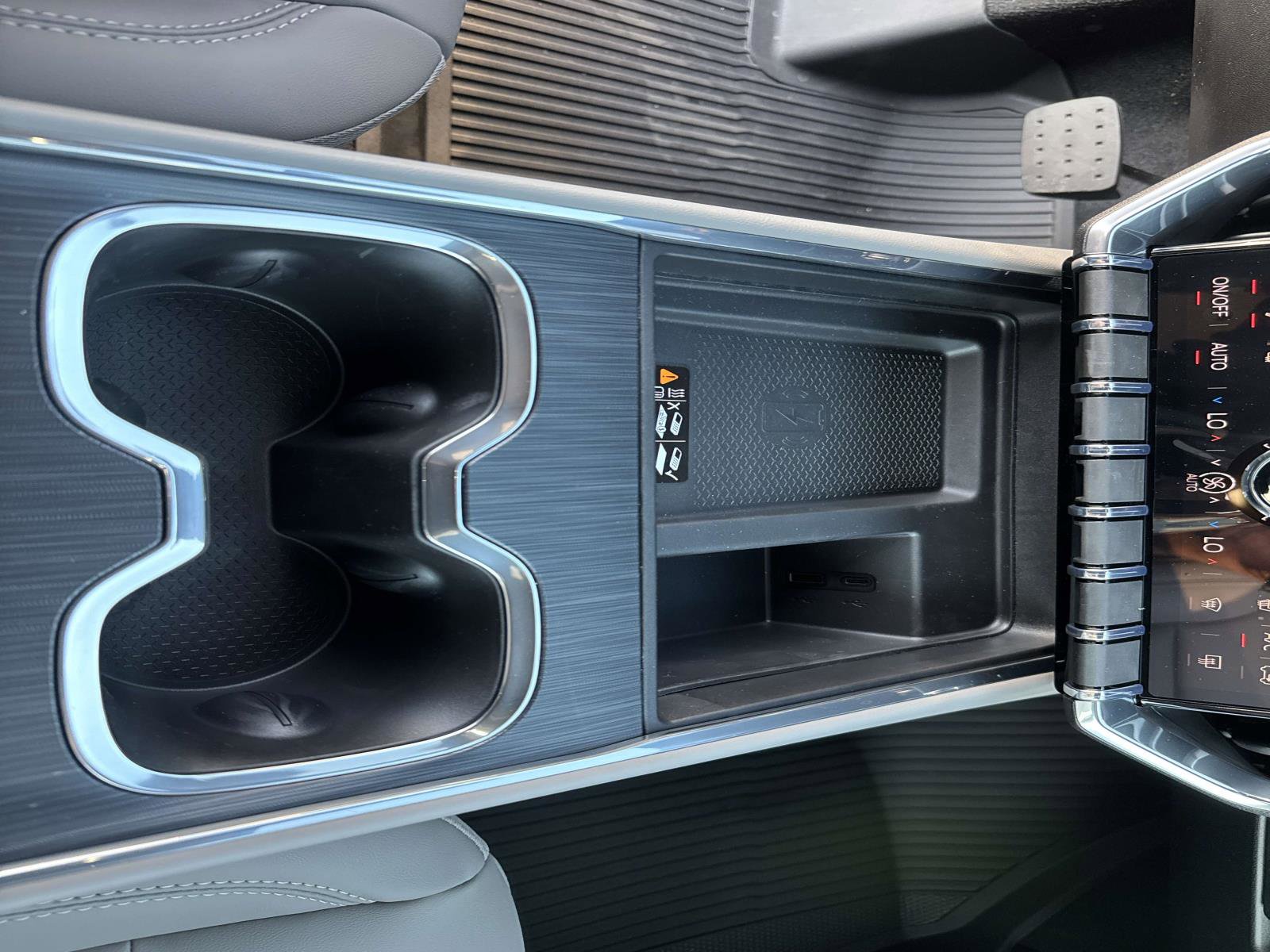 New 2026 GMC Acadia Elevation w/ Elevation Premium Package image 31