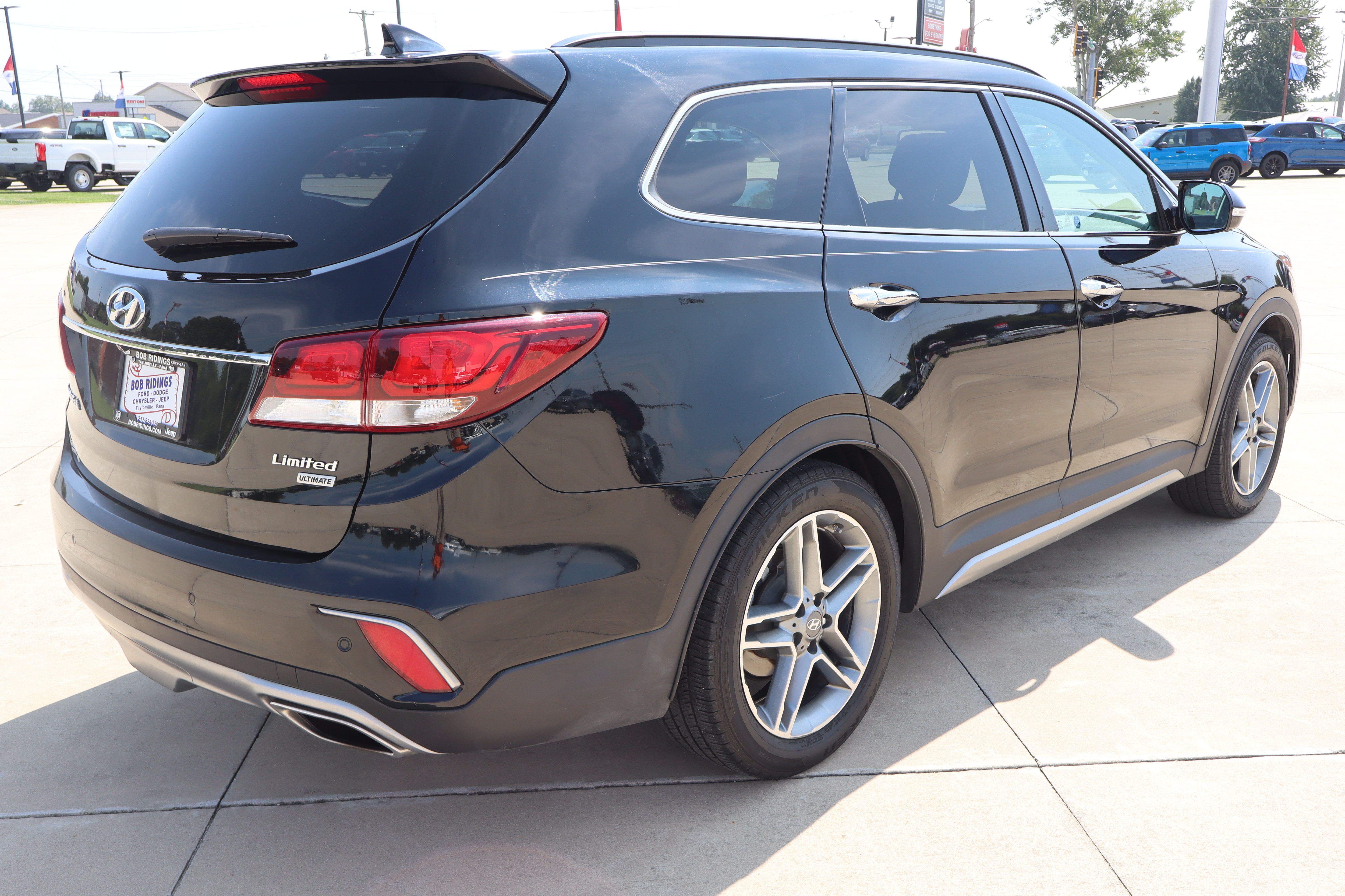 Used 2018 Hyundai Santa Fe Limited FWD image 5
