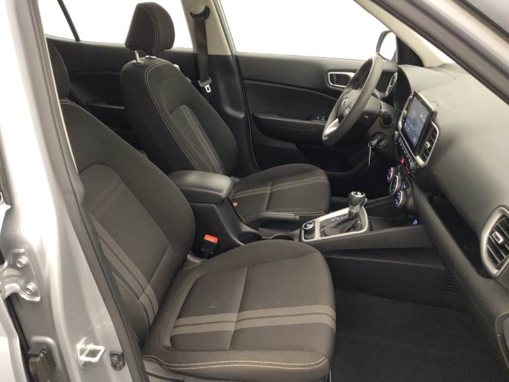 Used 2020 Hyundai Venue SEL image 21