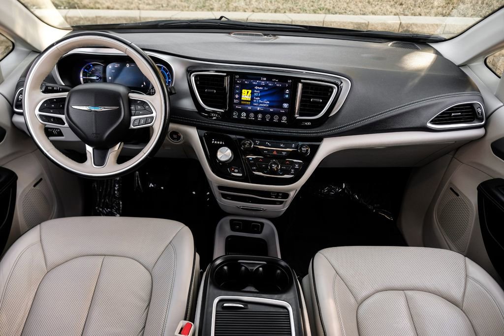 Used 2019 Chrysler Pacifica Limited w/ Advanced Safetytec Group image 13