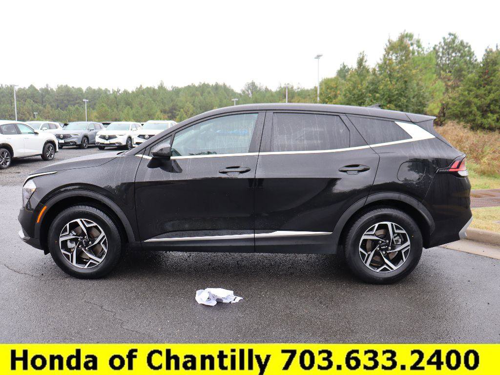 Used 2023 Kia Sportage LX image 5
