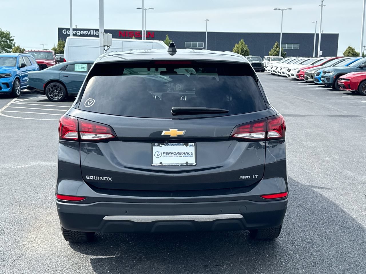 Used 2023 Chevrolet Equinox LT AWD/4WD image 4