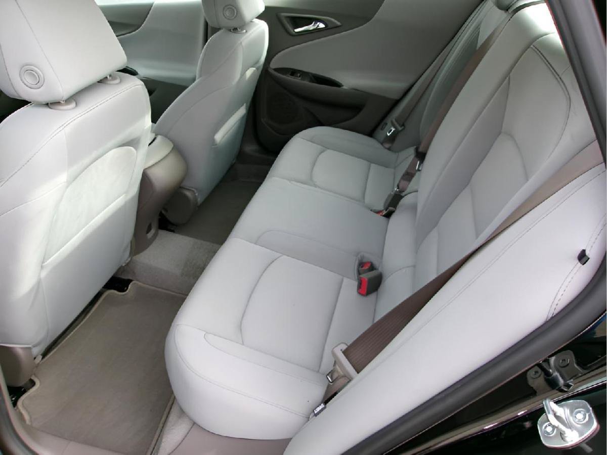 Used 2024 Chevrolet Malibu LS FWD image 9