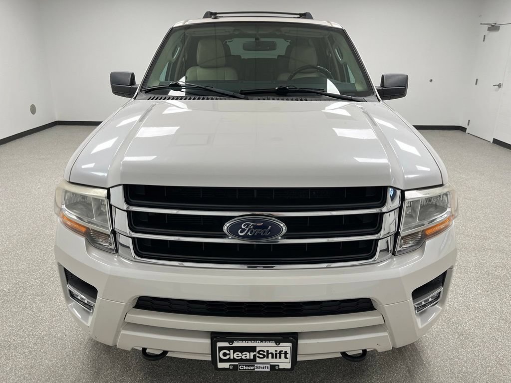 Used 2017 Ford Expedition EL XLT w/ Equipment Group 202A AWD/4WD image 3