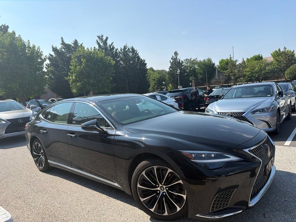 Used 2023 Lexus LS 500 AWD w/ Luxury Package image 10