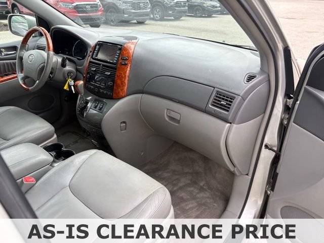Used 2009 Toyota Sienna XLE Limited FWD image 26