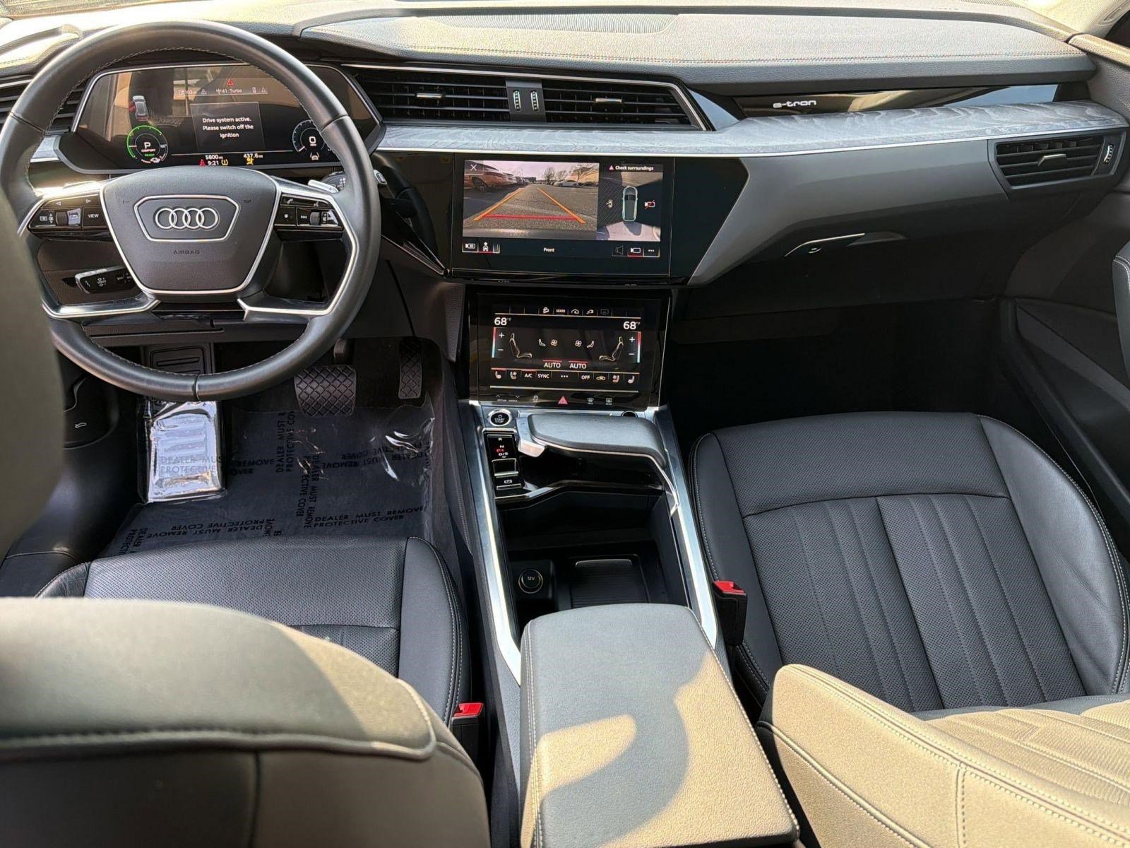 Used 2023 Audi e-tron Premium Plus w/ Premium Plus Package image 16