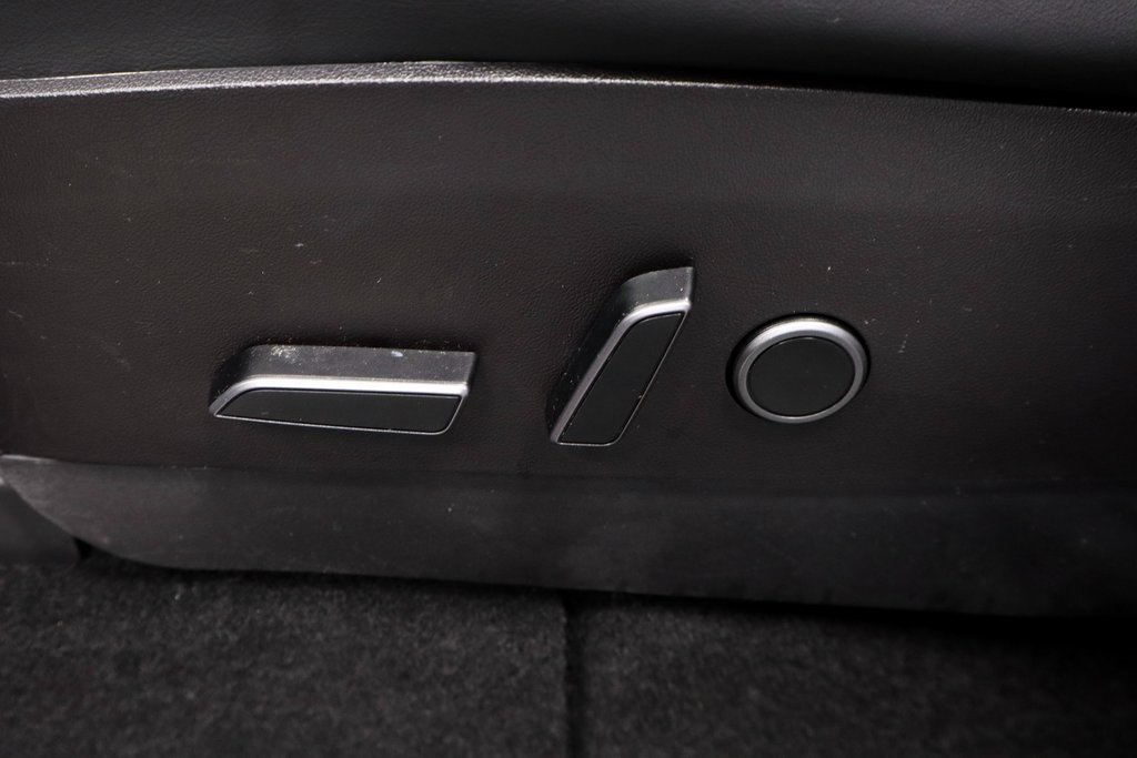 Used 2023 Tesla Model Y Long Range image 26