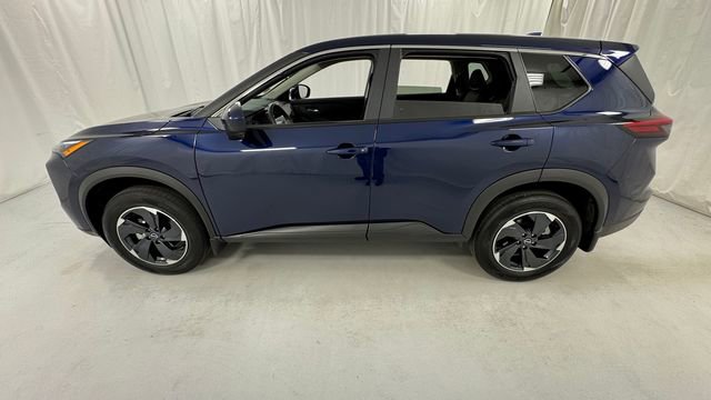 Certified 2026 Nissan Rogue SV w/ Cold Weather Package AWD/4WD image 6