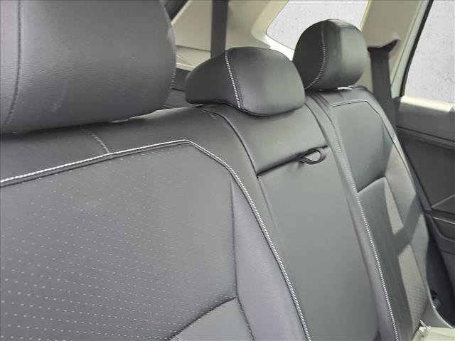 Certified 2023 Volkswagen Tiguan SE w/ Panoramic Sunroof Package FWD image 24
