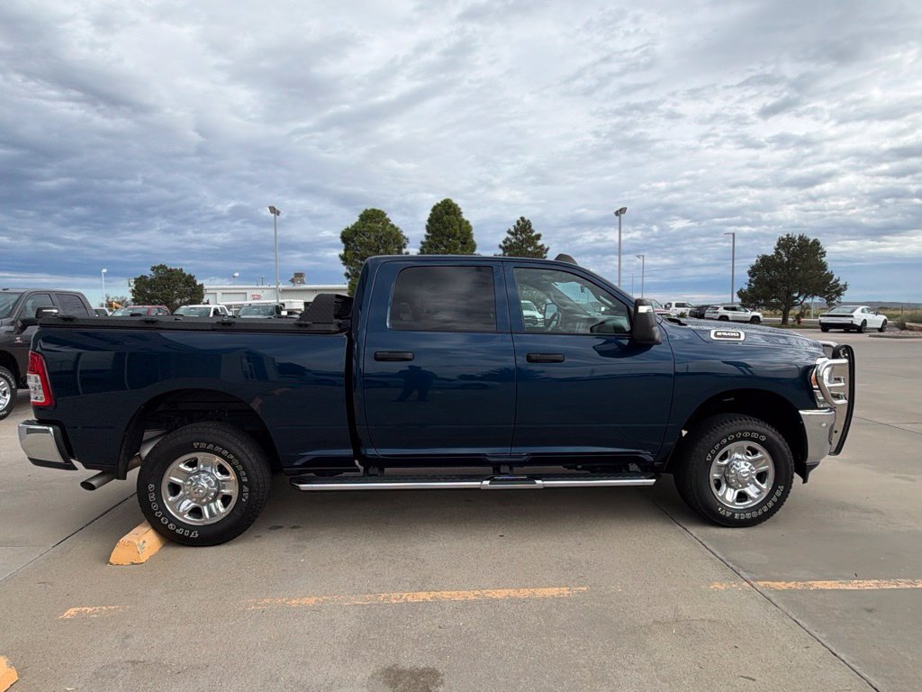 Used 2024 RAM 2500 Tradesman w/ Chrome Appearance Group AWD/4WD image 6