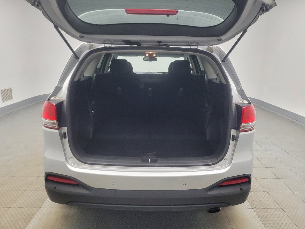 Used 2018 Kia Sorento FWD image 29