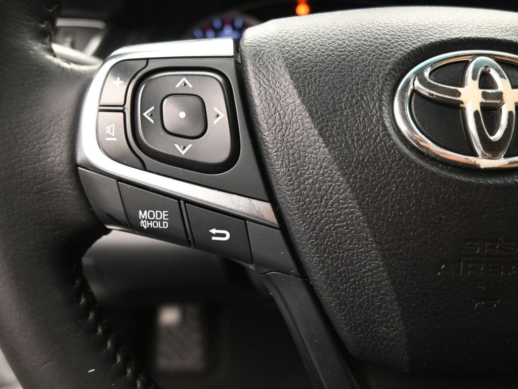 Used 2016 Toyota Camry SE FWD image 21
