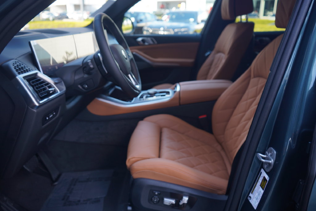 Used 2026 BMW X5 sDrive40i w/ Climate Comfort Package RWD image 9