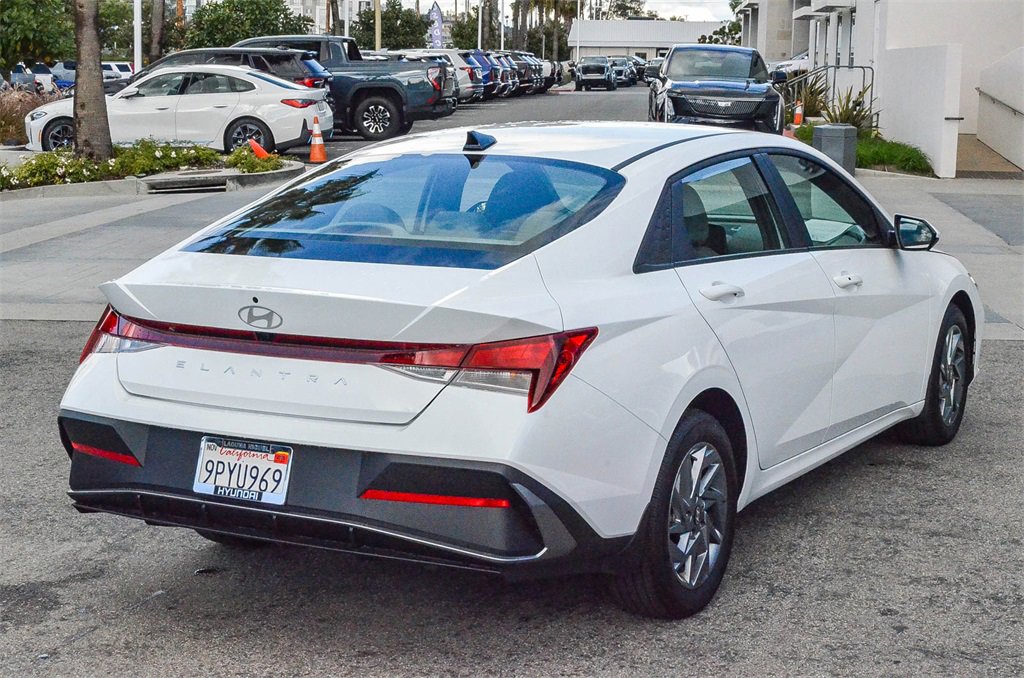 Certified 2024 Hyundai Elantra SEL image 6