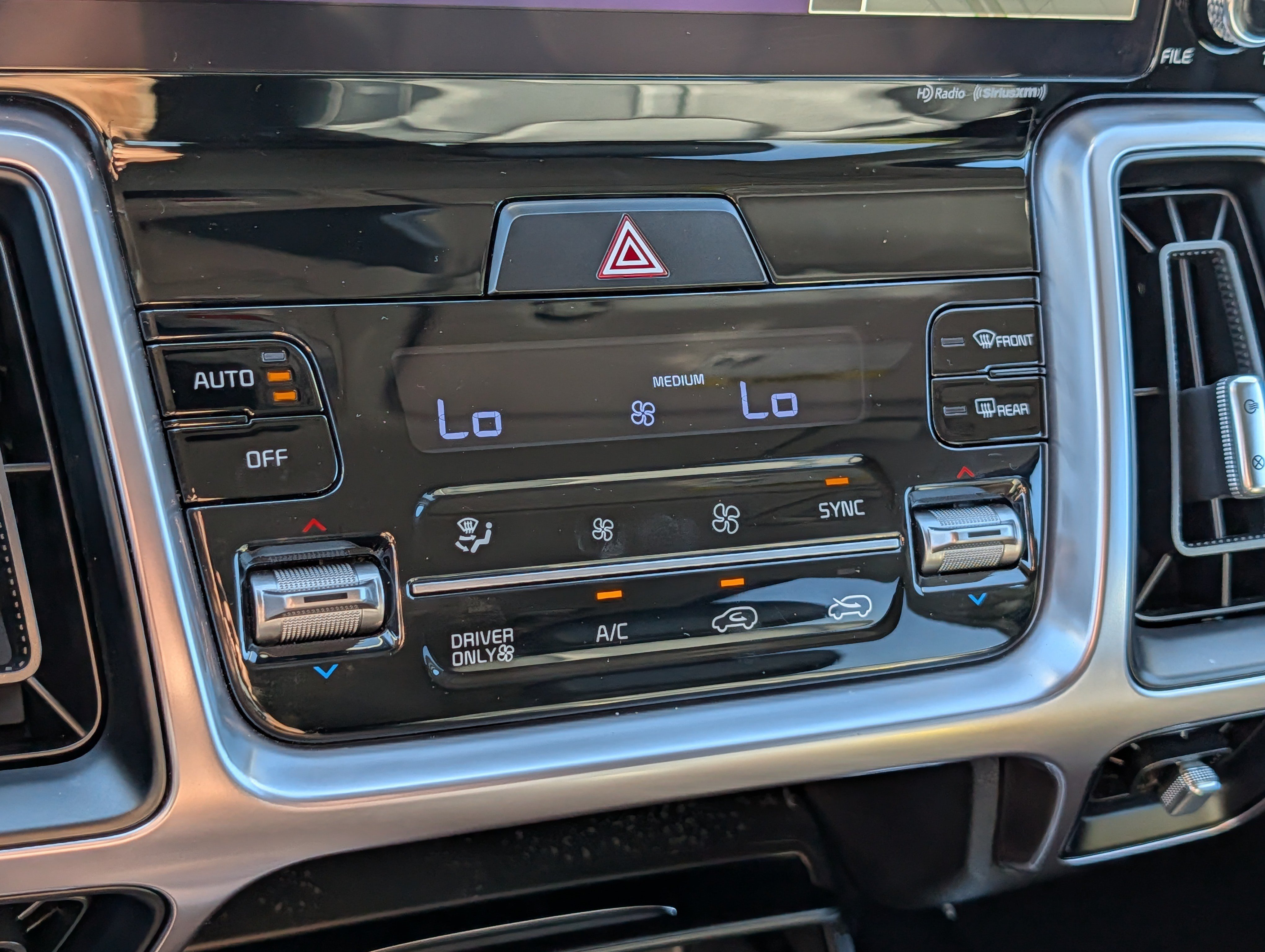 Certified 2023 Kia Sorento EX FWD image 23