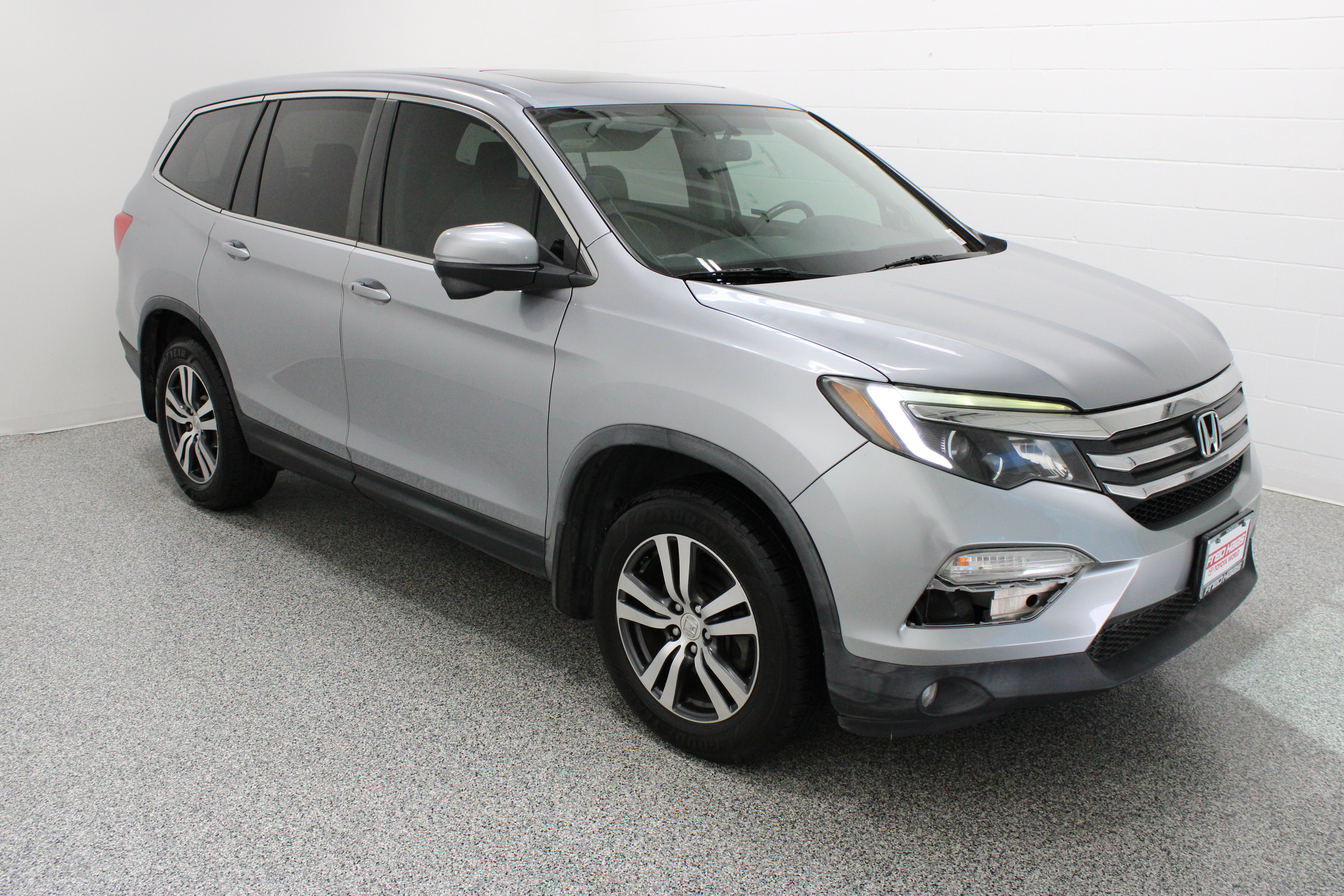 Used 2018 Honda Pilot EX-L image 4