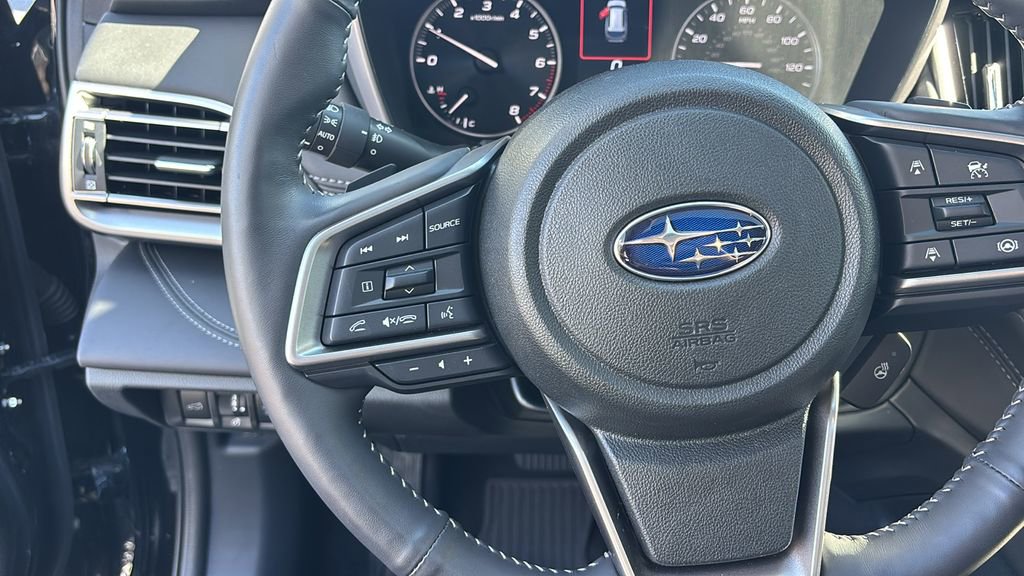 Used 2025 Subaru Outback Touring w/ Popular Package #2 image 17
